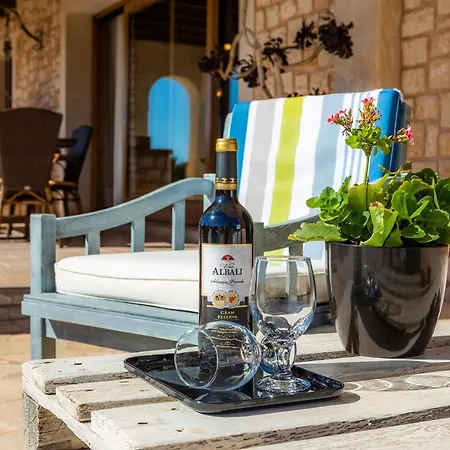 Simonet Villa *